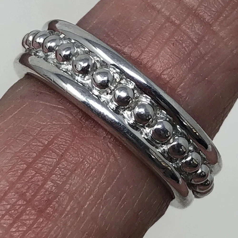 Dot Beaded Ring Sz 7  Aluminum Arthur Court Discontinued Jewelry